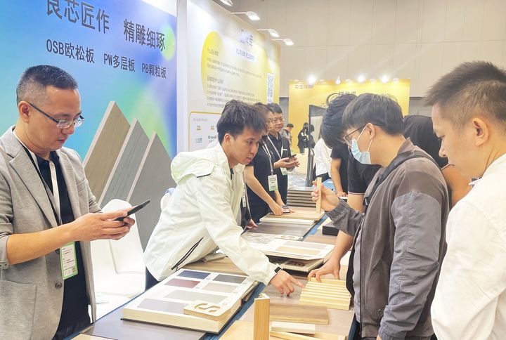 中国定制家居供应链创新展:上为璞作引领装饰材料新潮流(图8) 中国定制家居供应链创新展:上为璞作引领装饰材料新潮流(图8)