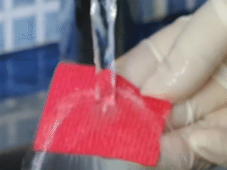 神奇的面料 能防泼水但不防水(图1) 神奇的面料 能防泼水但不防水(图1)