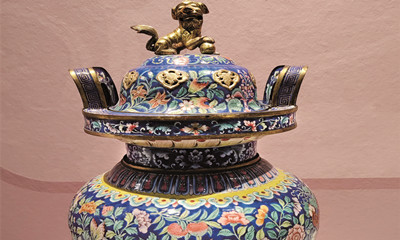 铜胎画珐琅 “洋瓷”显华彩(图1) 铜胎画珐琅 “洋瓷”显华彩(图1)