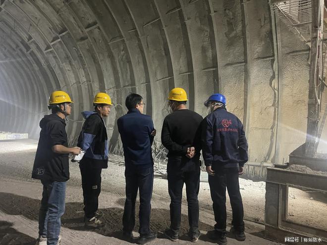 能外露的防水材料 —— 裕如丙烯酸盐喷膜防水材料(图4)