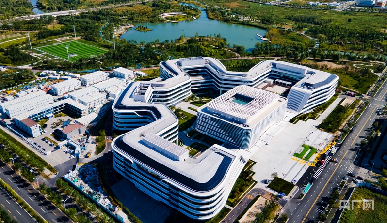 【人民城市·温情中国】千年大计“雄”心壮志 心安此处向未来(图10) 【人民城市·温情中国】千年大计“雄”心壮志 心安此处向未来(图10)